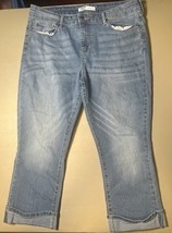 Signature Gold Levi Strauss Mid Rise Capri Women’s 14 W32 Blue - $48.51