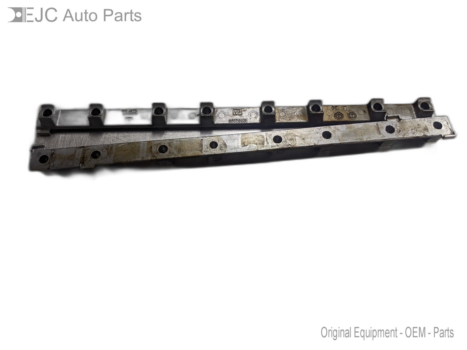 Rocker Arm Pedestal For 03-04 Chevrolet Silverado 1500  5.3 12552203 4WD - $24.70
