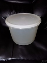Tupperware 265 Sheer Stacking Canister  with Seal # 228-5 EUC - $29.44