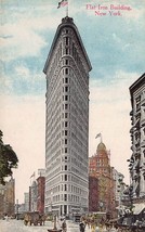 New York City Ny~Flat Iron BUILDING-GROUND Level VIEW~1910s Postcard - £7.75 GBP