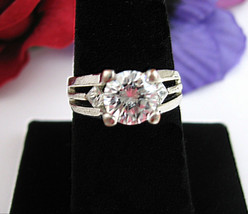 Vintage Ring CZ STONE Big Brilliant with Square Accent Stones Silvertone Size 9 - £18.12 GBP