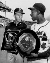 Hank Aaron &amp; Warren Spahn 8X10 Photo Milwaukee Braves Baseball Picture Mlb - £3.95 GBP