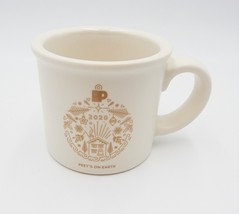 Peet&#39;s On Earth 2020 Coffee Mug Tea Cup Stoneware Cream Gold 12 oz Ornament - £19.65 GBP