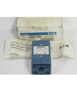 Eaton OPCON 8880C-6502 Photoelectric AC Control Module New - $4,803.95 MXN