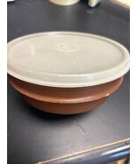 Tupperware Food Storage Container 5.25” 238-32 White Lid 1356-12 Brown Bowl - $226.65 MXN