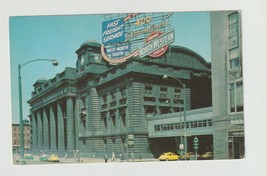 Postcard IL Illinois Chicago Northwestern Station Railway Train Old Cars Chrome - $4.95