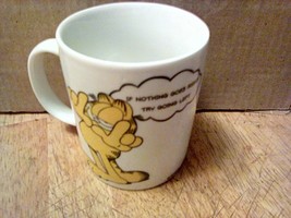 Vintage Garfield Coffee Mug Aramco  If Nothing Goes Right Try Going Left  - £8.16 GBP