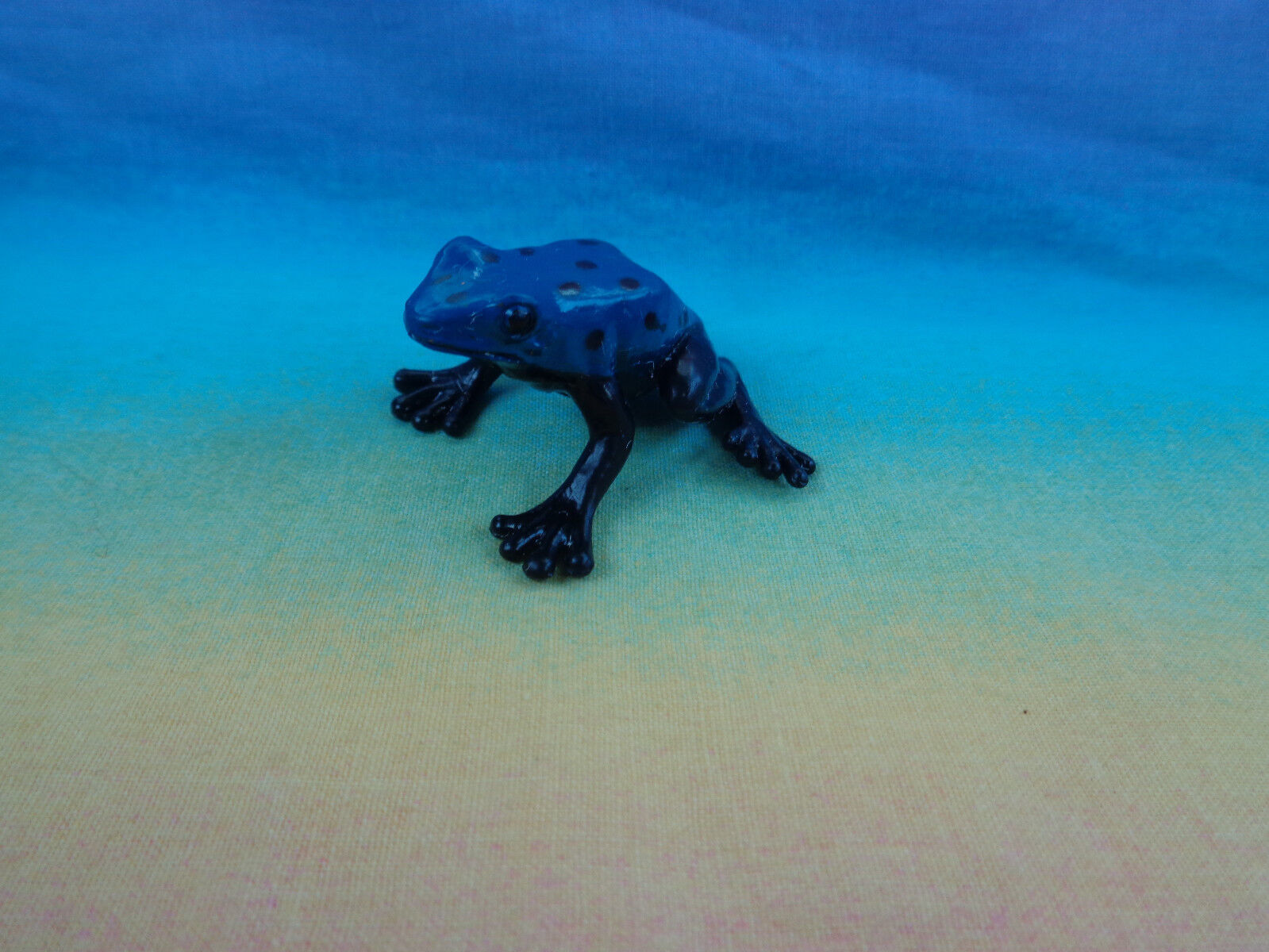 Safari LTD Miniature Dendrobates Azureus PVC Frog Figure - $1.52