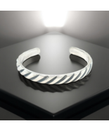 David Yurman Chevron Cuff Bracelet Size M Sterling Silver Estate DY570 - $494.01