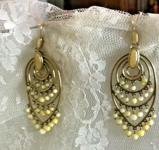 Vintage Women&#39;s Beaded Dangle Earrings Goldtone with Pearlesque Beads - £26.31 GBP