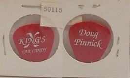 KINGS X - VINTAGE OLD DOUG PINNICK SHOW CONCERT TOUR GUITAR PICK - $189.54 MXN