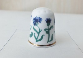 Vintage Porcelain China Flower Thimble - Green &amp; Purple Carnations - Gold Stripe - £6.89 GBP