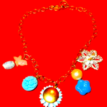 Beautiful Vintage Lenora Dame~Sun and Flower Charm Necklace - £29.90 GBP