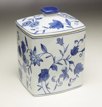 Zeckos AA Importing 59783 Blue And White Square Jar With Lid - £46.97 GBP