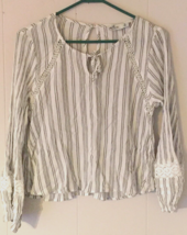 Hollister blouse size S white gray stripes lace accents keyhole opening - £7.98 GBP