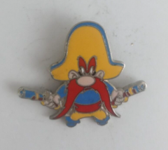Vintage 1989 Warner Bros Looney Tunes Yosemite Sam Enamel Lapel Hat Pin - £7.99 GBP
