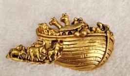 Vintage / Noahs Ark /Brooch Pin/ Gold Tone Unsigned - £7.12 GBP