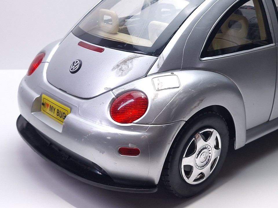 New Bright Toys R/C Volkswagen New Beetle 1:6 CAR ONLY NO REMOTE UNTESTED Item image 11