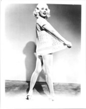 Mamie Van Doren leggy pin-up 1959 Guns Girls and Gangsters 8x10 inch photo - £9.44 GBP