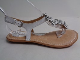 Born Size 6 M RAMEY White Leather Flats Thongs Sandals New Womens Shoes - £70.43 GBP