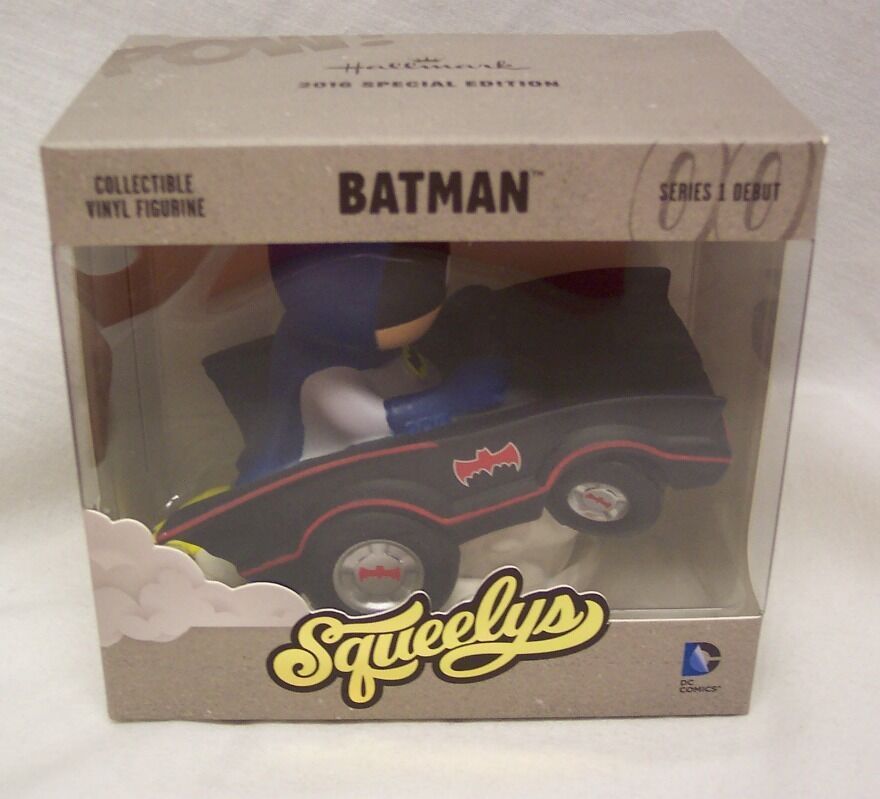 Primary image for Hallmark NYCC Comic Con Exclusive BATMAN BATMOBILE SQUEELYS VINYL FIGURE 2016