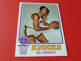 1973 Bill Bradley #82 Topps Knicks&#39; Near Mint / Mint Or Better !! - £75.14 GBP