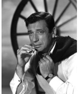 YVES MONTAND PRINTS AND POSTERS 104123 - $204.51 MXN