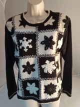 Paul Harris Design Ladies&#39; Pullover Sweater Size M Snowflake pattern - £18.64 GBP
