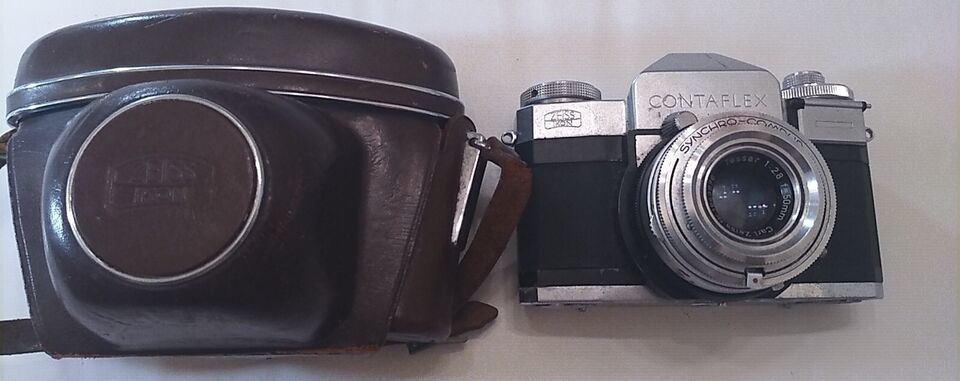 ZEISS IKON CONTAFLEX 35mm Vintage Film Camera Non-Tested With Leather Case - $69.78
