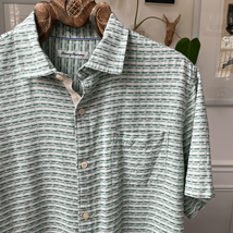 Tommy Bahama 100% Silk Green Pattern Texture Short Sleeve Button Shirt L - $509.84 MXN