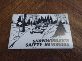 Old 1978 Snowmobile Safety Handbook DIAGRAMS French &amp; English WINTER SPORTS - $8.59