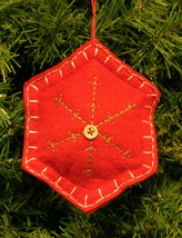 Red Felt Embroidered Snowflake w/ Button Christmas Tree Ornament - £6.98 GBP