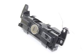 06-08 BMW 750I Trunk Lid Lock F2816 image 3