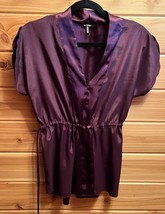 EUC DAISY FUENTES WOMENS TOP Blouse Purple Amethyst Shiny Dressy Satiny ... - $271.46 MXN
