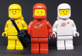 Lego Vintage SPACEMAN Classic Yellow + Red + White Retro Minifigure Figure Lot - £25.29 GBP