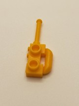 Lego Friends 1 Part 3962 Yellow Minifigure Utensil Radio Cell Phone 1704/18 - £1.39 GBP