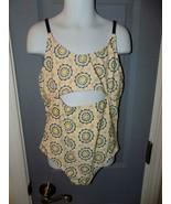 Sweet Pineapple Circle Design Front Cut Out One Piece Size 10 Girl&#39;s NEW - £16.55 GBP