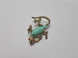 Vintage Lizard/Gecko Pin/Brooch Turquoise Aquamarine Color Silver Tone - £7.63 GBP