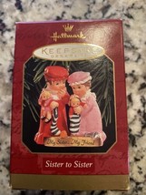 Hallmark Keepsake Ornament Sister to Sister 1998 - £6.58 GBP