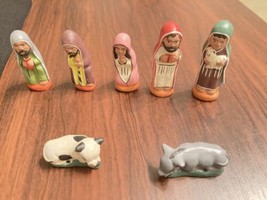 2 Inch Figures Vintage Hand-Painted Ceramic Nativity Set Of 7 Missing Baby Jesus - £11.16 GBP