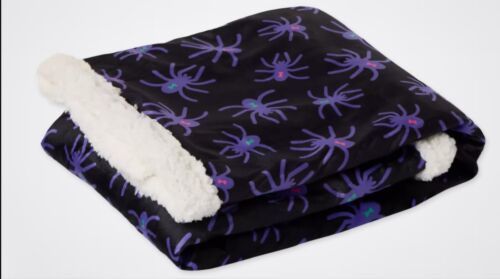 Dog Bed Blanket Throw 30x40 Chills &amp; Thrills Spiders - $8.88