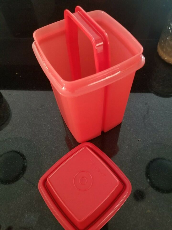 NEW Tupperware Small 5 cup PICK A DELI Strainer lifter Pickles RED RARE - $34.94