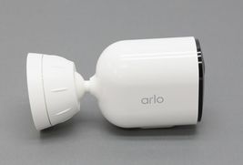Arlo Pro 4 VMC4041P Spotlight Indoor/Outdoor Wire-Free Camera with mounting image 4
