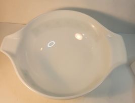 Pyrex No. 444 Mixing Bowl White with Green Square Floral Print 4 Quart image 2