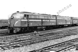 Pennsylvania Railroad PRR 4268 EMD E8A Chicago ILL 1967 Photo - £11.23 GBP