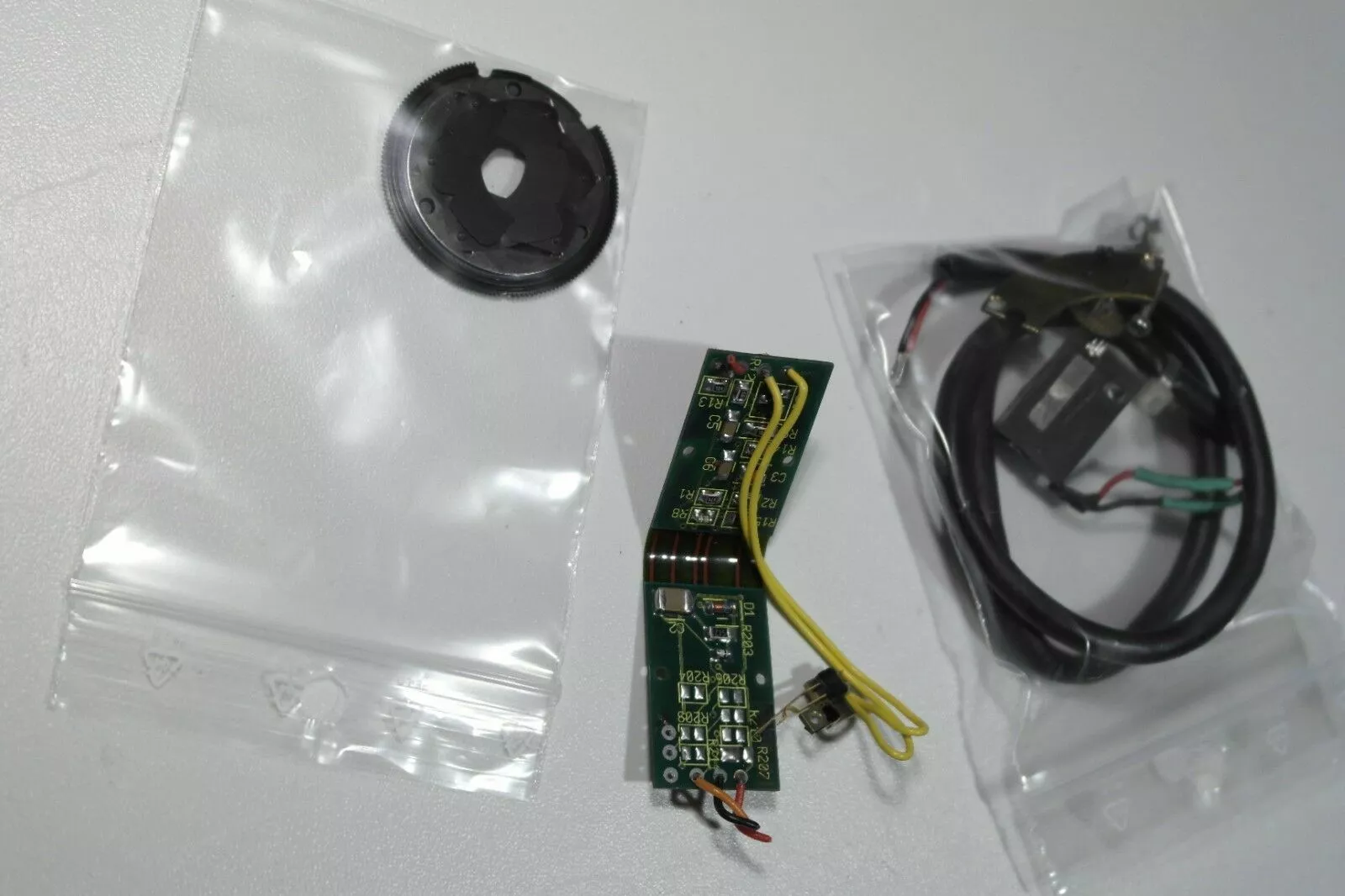 Schneider CCTV electronic iris diaphragm circuits light sensor filter + ... - $14.95