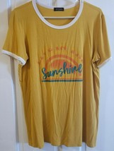 Zutter Usa Large Yellow Raindow “Live in the Sunshine” Short Sleeve Tshirt - $13.85