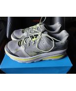 Authenticity Guarantee

Hoka One Bondi B Citrus / Grey  Size 13 M in the... - $143.55