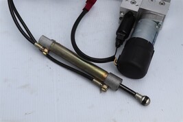 Mercedes W251 R350 R500 R550 Hatch Lid Hydraulic Pump Lift Motor Cylinder & Line image 4