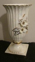 antique NORCREST porcelain vase Marked GD-3 Applied flowers - $13.05